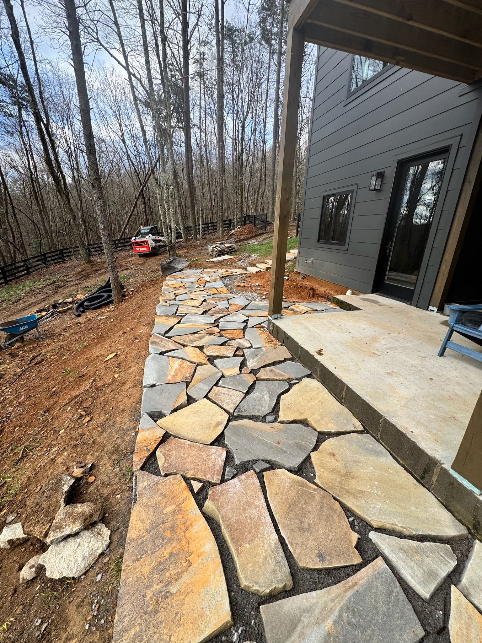 Custom paver and flagstone patio